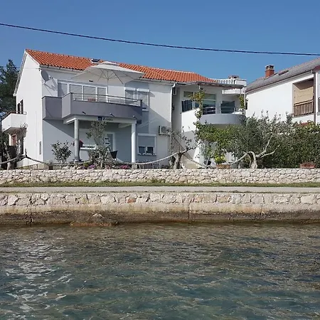 Guest house Zorzo Ljubac (Zadar)